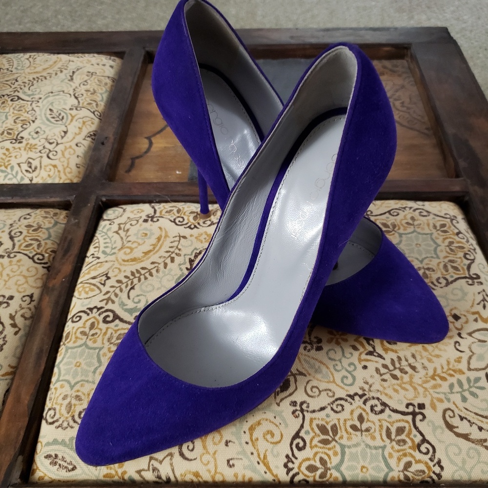 Sergio Rossi Chichi Suede Pumps